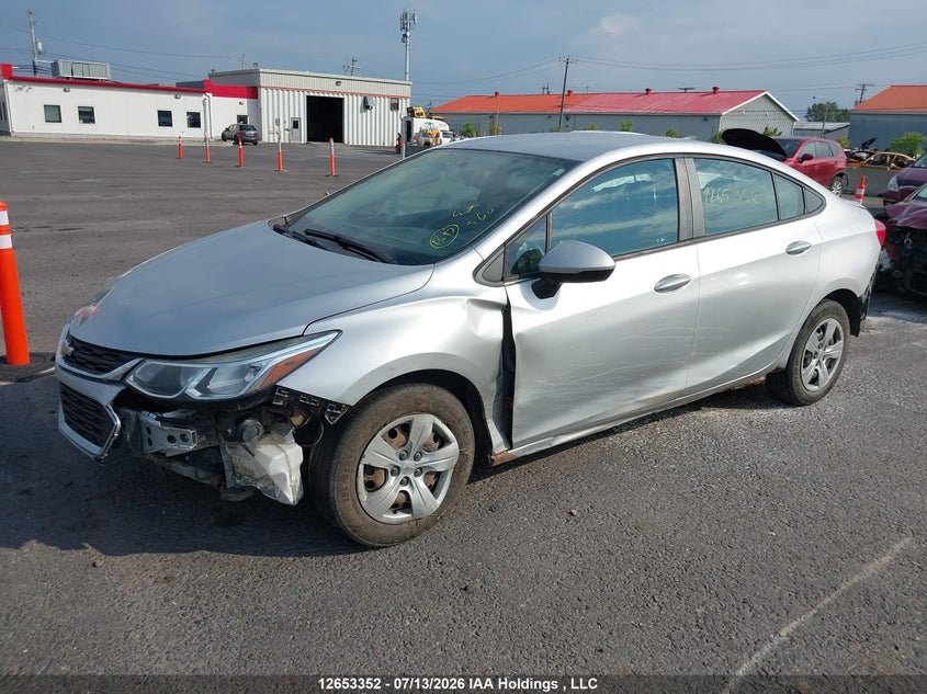 Vin: 1g1ba5sm1j7133628, lot: 3055212, chevrolet cruze l 20182