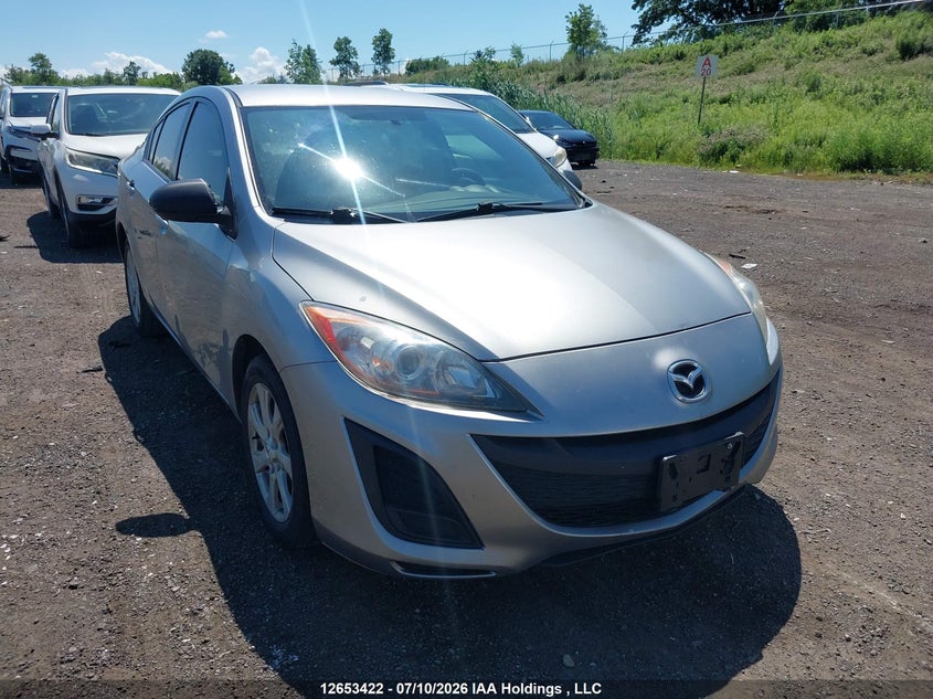 Vin: jm1bl1uf6b1389907, lot: 3055285, mazda mazda3 gx 2011 img_1