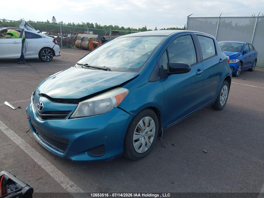 Vin: jtdktud3xdd547268, lot: 3055382, toyota yaris le 20132