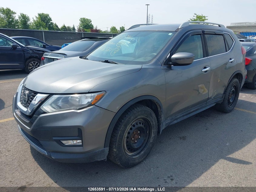 2018 Nissan Rogue Midnight Edition/S/Sl/Sl W/Propilot Assist/Sv, Left Side, IAAI, VIN 5N1AT2MV6JC706561 — photo 2
