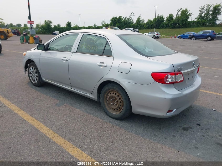 Vin: 2t1bu4ee5cc774733, lot: 3055693, toyota corolla s/le 20123