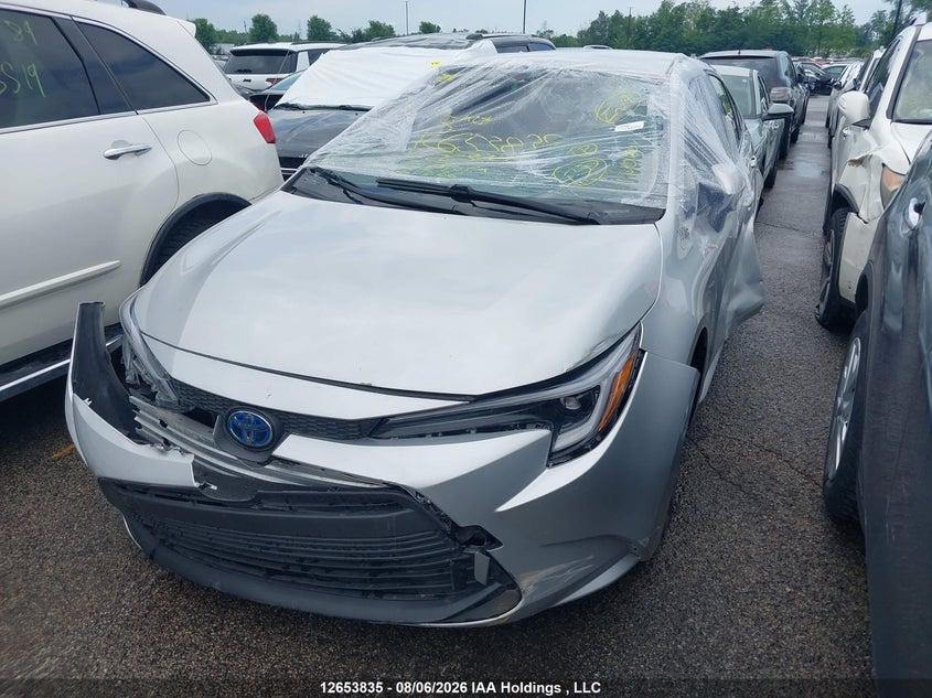 2024 Toyota Corolla, Right Side, IAAI, VIN JTDBCMFE0R3063220 — photo 2