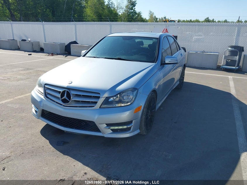 2013 Mercedes-Benz C 300 4Matic, Rear, IAAI, VIN WDDGF8ABXDA844368 — photo 2