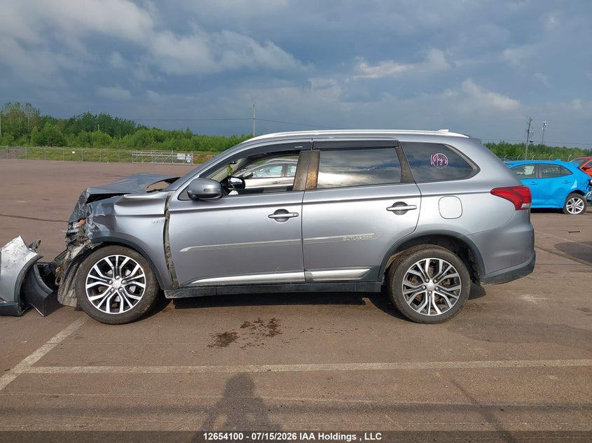 2018 Mitsubishi Outlander Se/Se Anniversary Edition VIN: JA4JZ3AX9JZ613815 Lot: 12654100