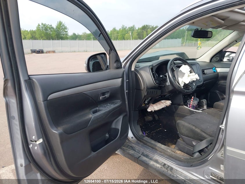 2018 Mitsubishi Outlander Se/Se Anniversary Edition VIN: JA4JZ3AX9JZ613815 Lot: 12654100