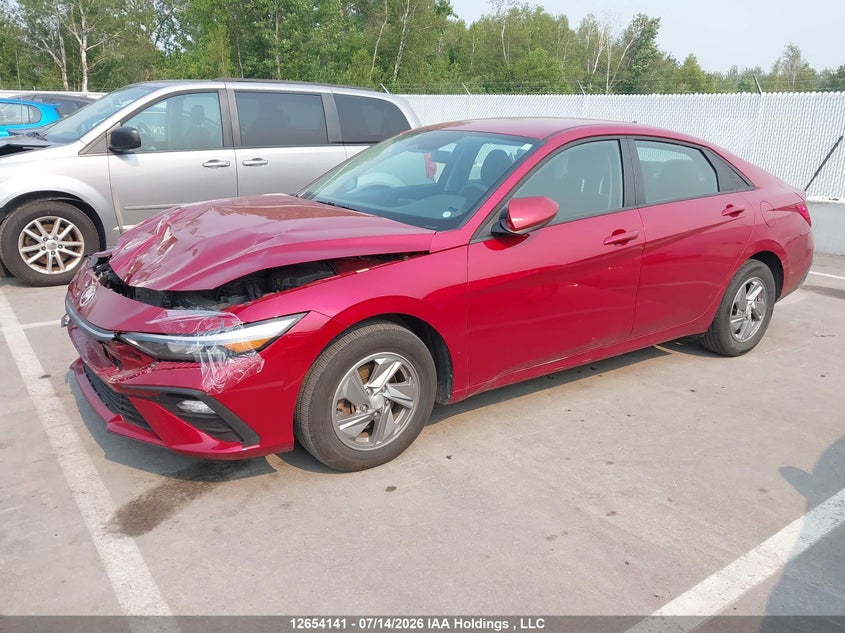 2025 Hyundai Elantra Essential, Front, IAAI, VIN KMHLM4DGXSU939700 — photo 2