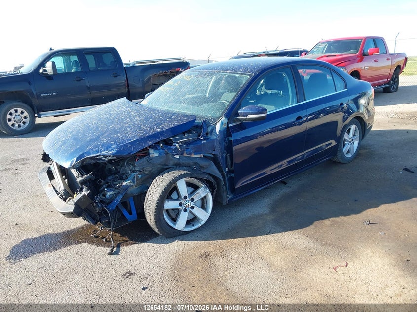 2012 Volkswagen Jetta Tdi, Front, IAAI, VIN 3VWDL7AJ7CM077259 — photo 2