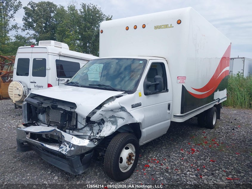 2024 Ford Econoline, Front, IAAI, VIN 1FDXE4FN8RDD14457 — photo 2