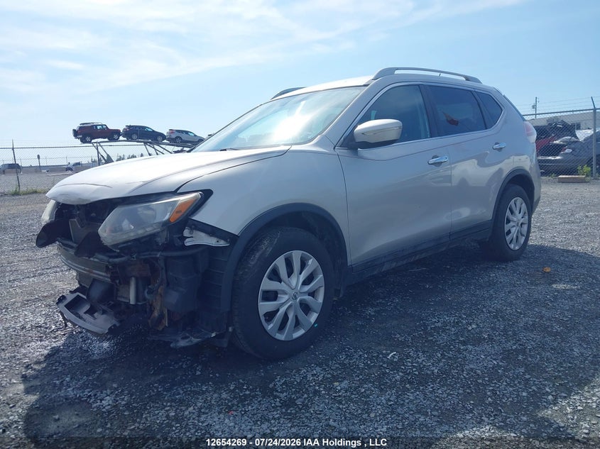 2015 Nissan Rogue, Front, IAAI, VIN 5N1AT2MTXFC902878 — photo 2