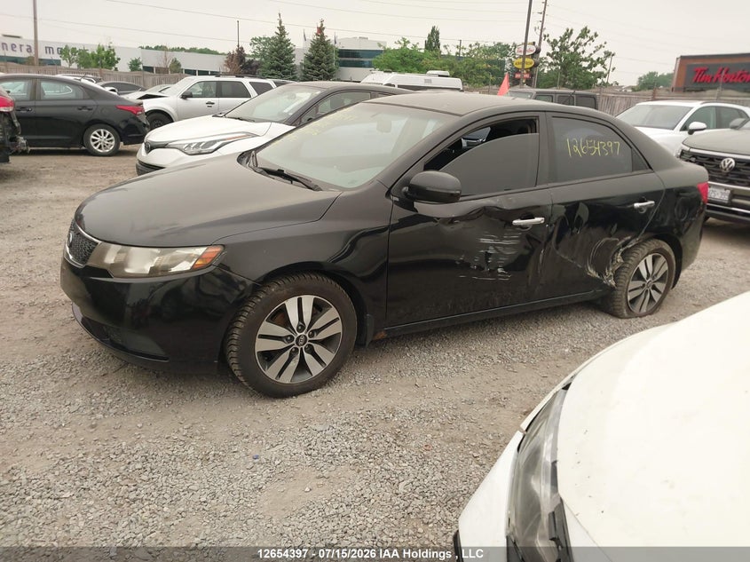 2013 Kia Forte, Left Side, IAAI, VIN KNAFU4A27D5683276 — photo 2