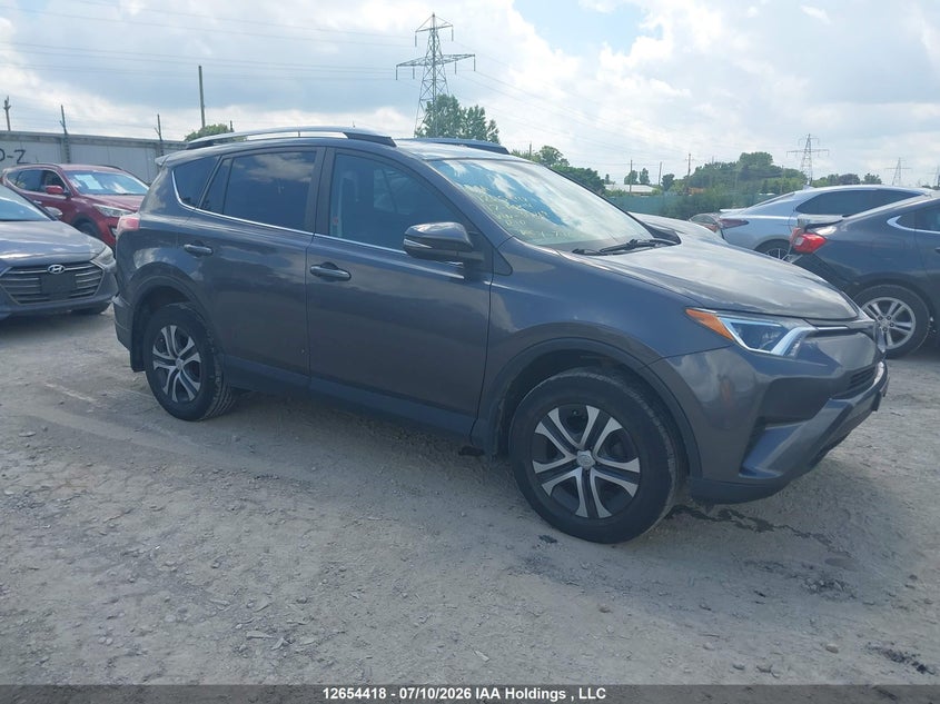 Vin: 2t3zfrev2hw318269, lot: 3056346, toyota rav4 le 2017 img_1