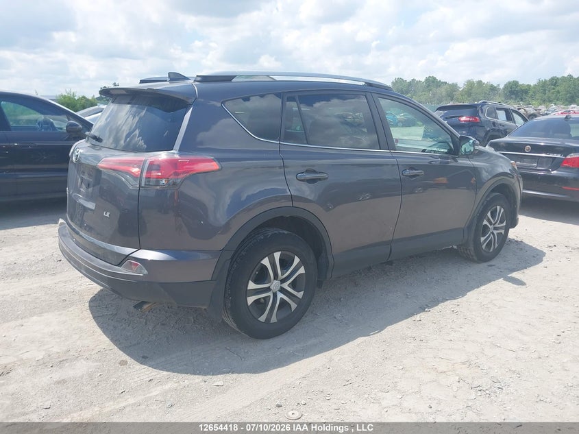 Vin: 2t3zfrev2hw318269, lot: 3056346, toyota rav4 le 20174