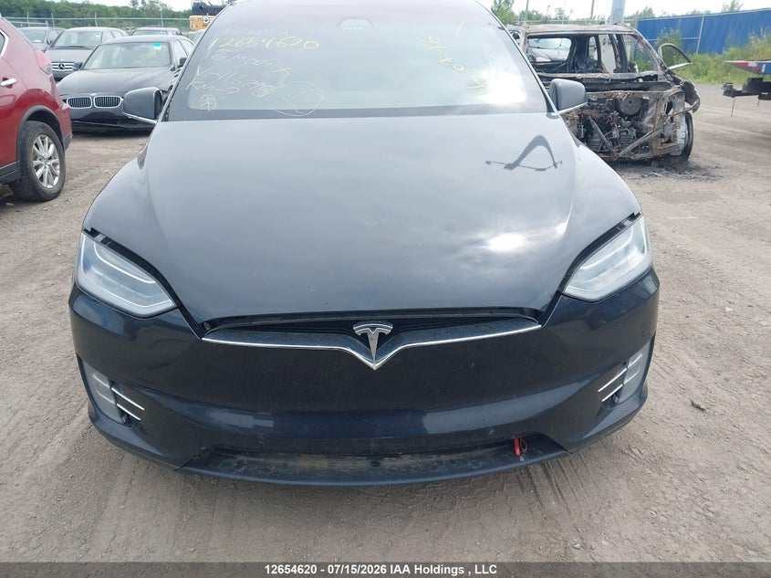 2018 Tesla Model X 100D/75D/P100D VIN: 5YJXCDE2XJF116798 Lot: 12654620
