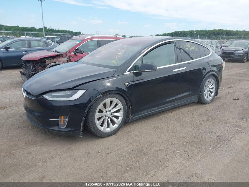2018 Tesla Model X, Interior Fire, IAAI, VIN 5YJXCDE2XJF116798 — photo 2