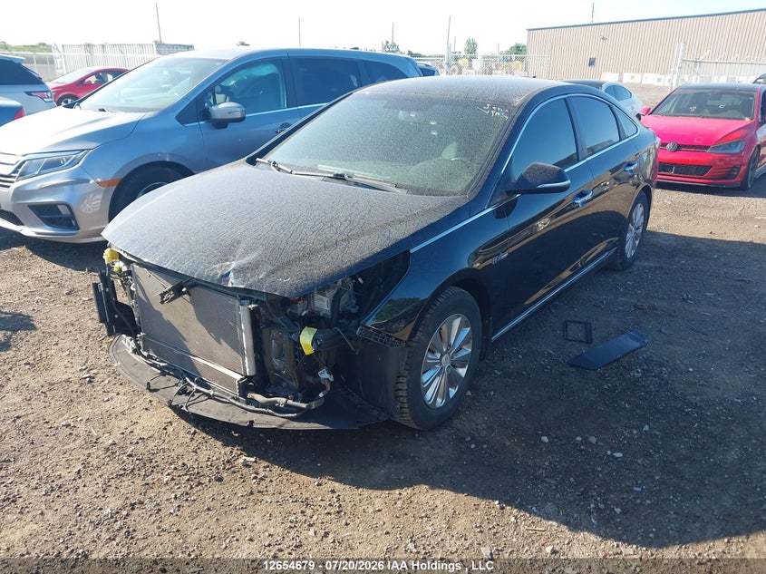 2016 Hyundai Sonata, Front, IAAI, VIN KMHE24L11GA010158 — photo 2