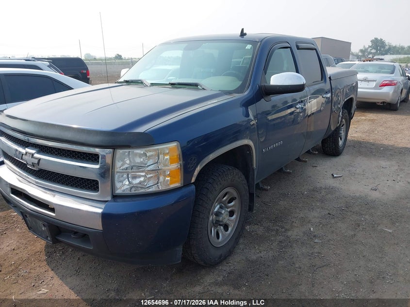 2009 Chevrolet Silverado, Left Side, IAAI, VIN 3GCEC13C59G188029 — photo 2