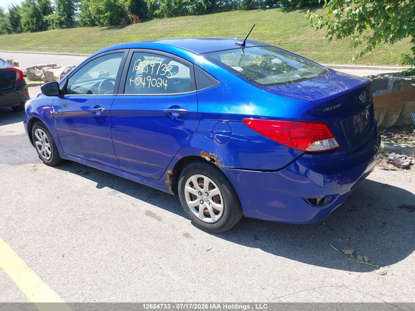 Vin: kmhct4ae6cu049024, lot: 3056665, hyundai accent 20123