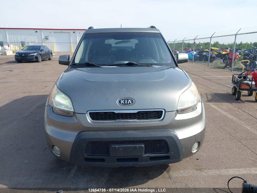 2010 Kia Soul +/!/Sport VIN: KNDJT2A24A7056507 Lot: 12654735