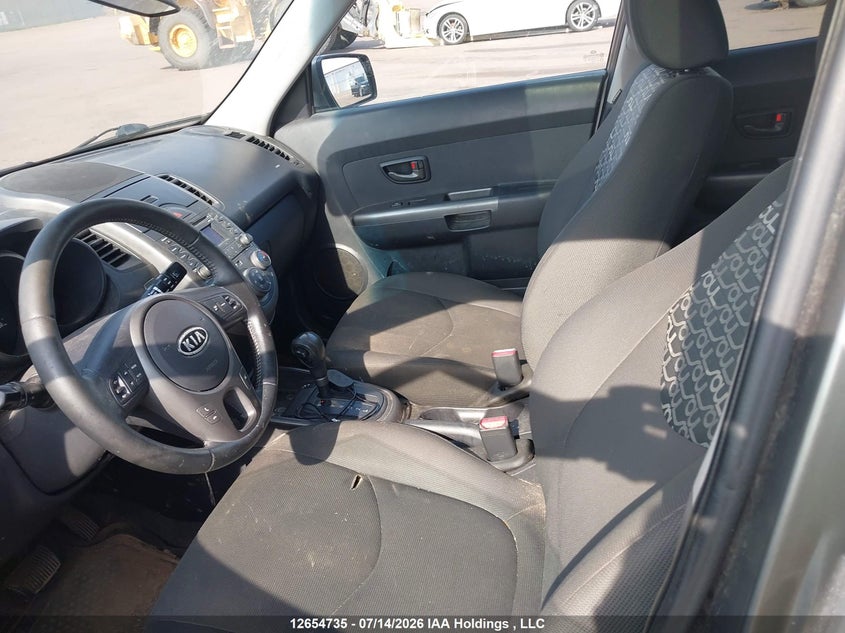 2010 Kia Soul +/!/Sport VIN: KNDJT2A24A7056507 Lot: 12654735