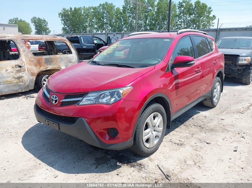 2015 Toyota RAV 4, Правый бок, IAAI, VIN 2T3BFREV3FW351571 — фото 2