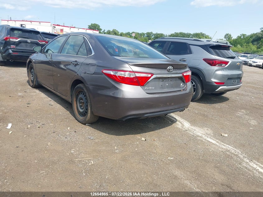 Vin: 4t1bf1fk7fu888586, lot: 3056928, toyota camry se 20153