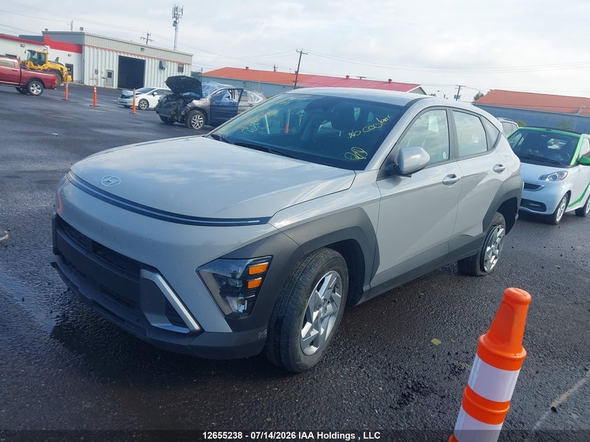2025 Hyundai Kona Essential Awd, Right Front, IAAI, VIN KM8HACAB4SU277078 — photo 2