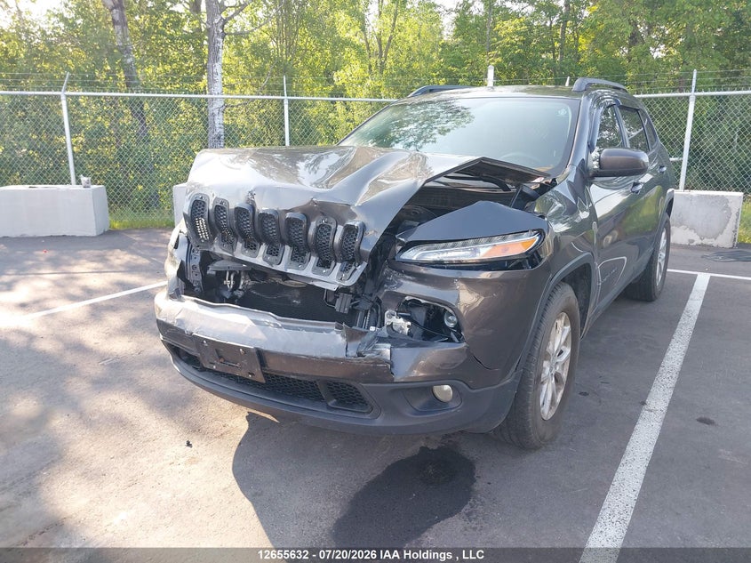 2015 Jeep Cherokee, Front, IAAI, VIN 1C4PJMCS9FW647681 — photo 2