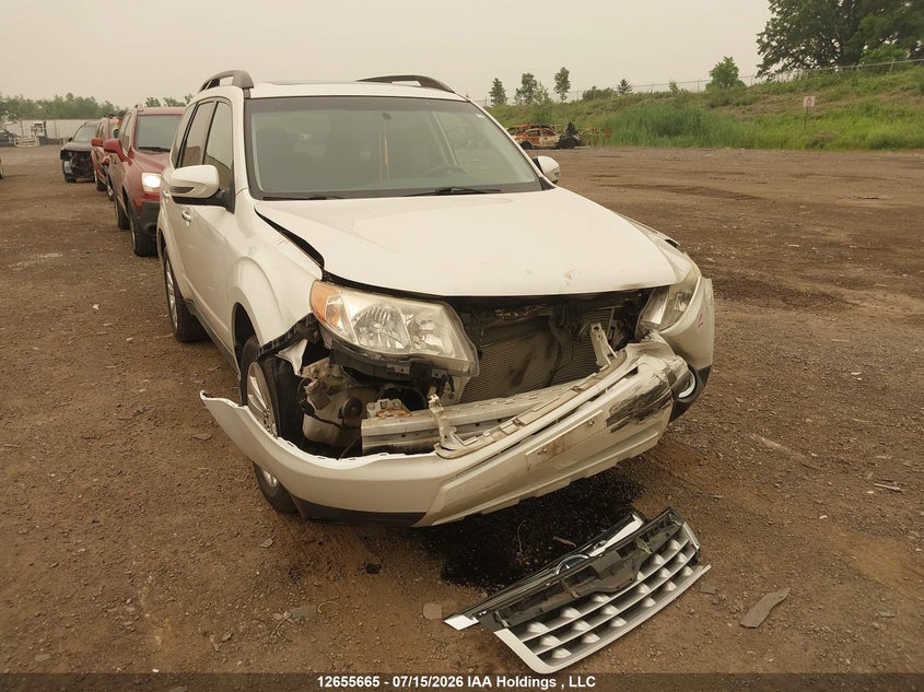 Vin: jf2shcec9dh411637, lot: 3057673, subaru forester 2.5x limited 2013 img_1
