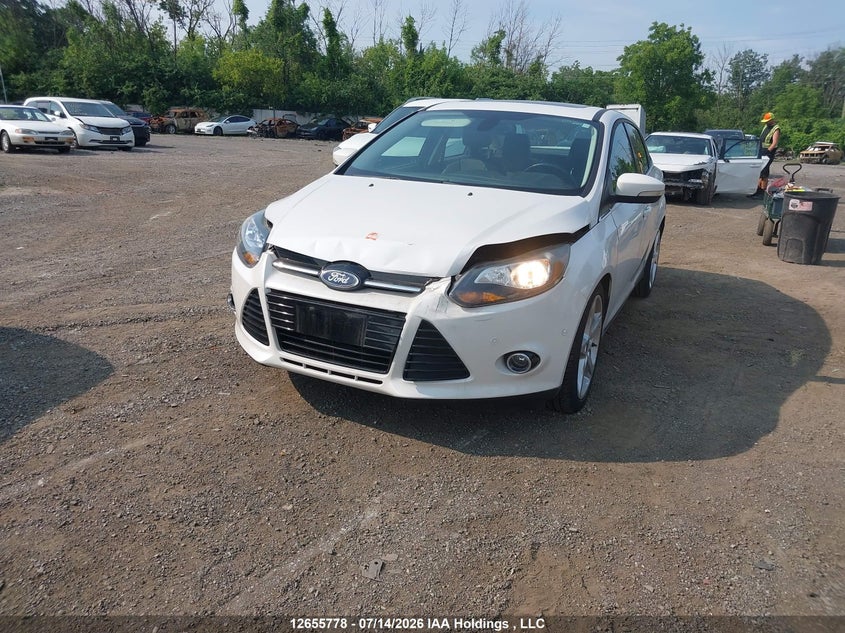 2012 Ford Focus, Front, IAAI, VIN 1FAHP3J28CL305285 — photo 2