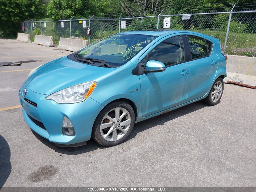 2012 Toyota Prius c, Удар сзади, IAAI, VIN JTDKDTB37C1012148 — фото 2