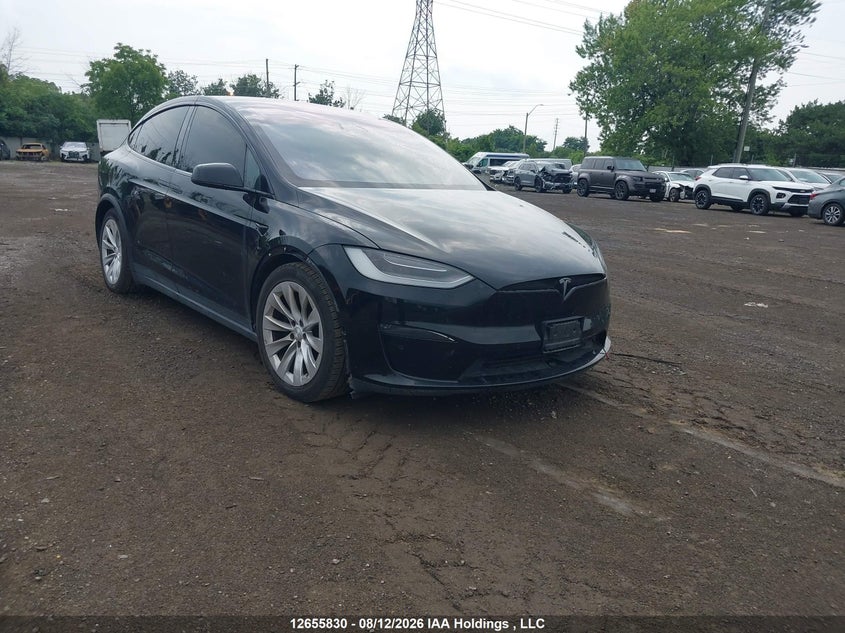 2022 Tesla Model X, Water, IAAI, VIN 7SAXCBE62NF342107