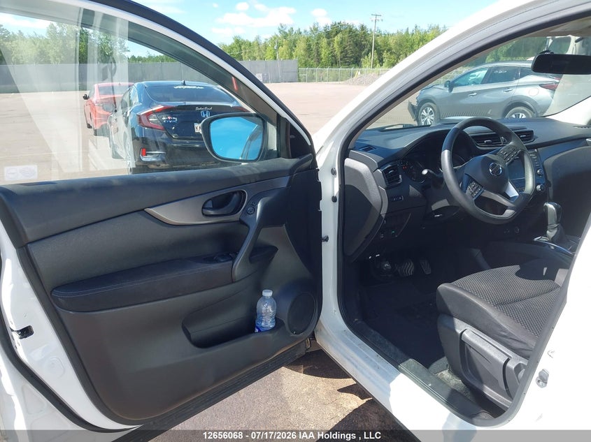 2019 Nissan Qashqai S/Sl/Sv VIN: JN1BJ1CR4KW330121 Lot: 12656068