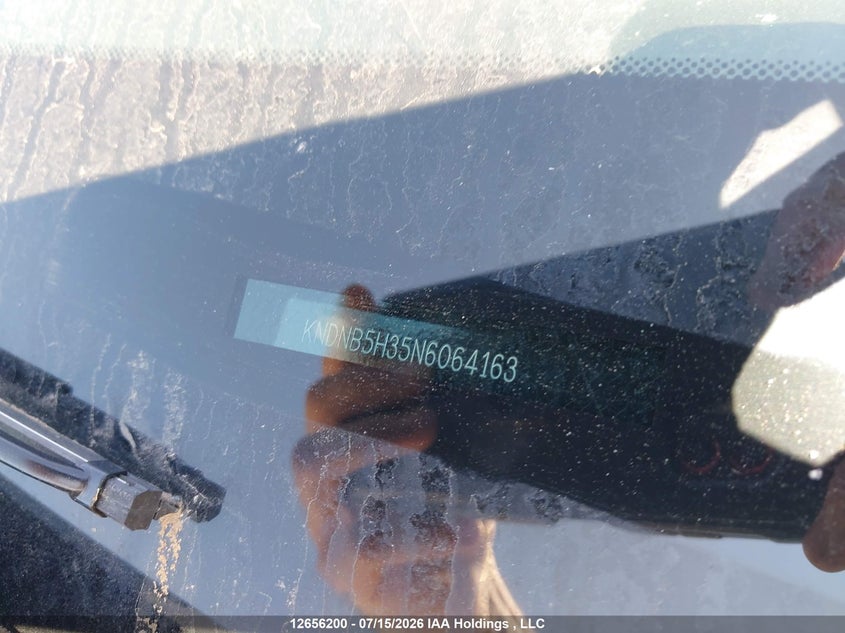 2022 Kia Carnival Lx VIN: KNDNB5H35N6064163 Lot: 12656200