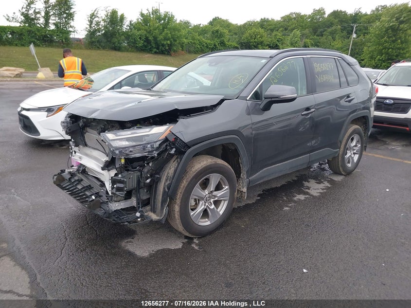 Vin: 2t3r1rfv2sw623341, lot: 3058292, toyota rav4 xle 20252