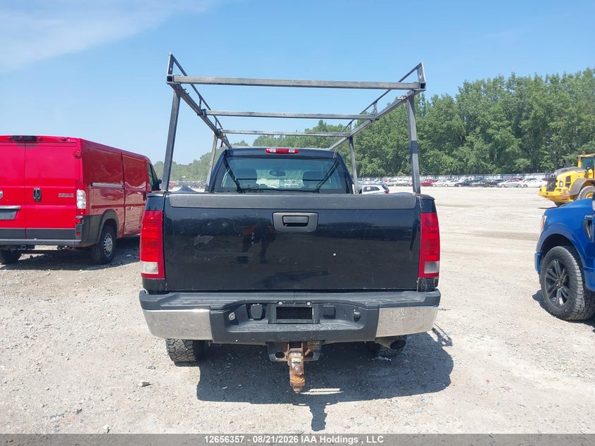 2013 GMC SIERRA PICKUP 6.0L V-8 VVT, 360HP