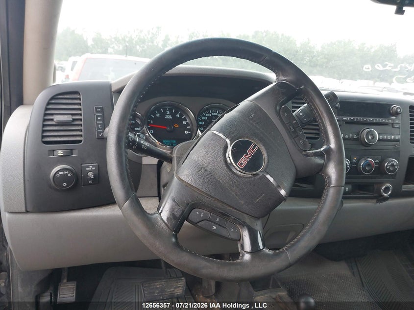2013 GMC SIERRA PICKUP 6.0L V-8 VVT, 360HP