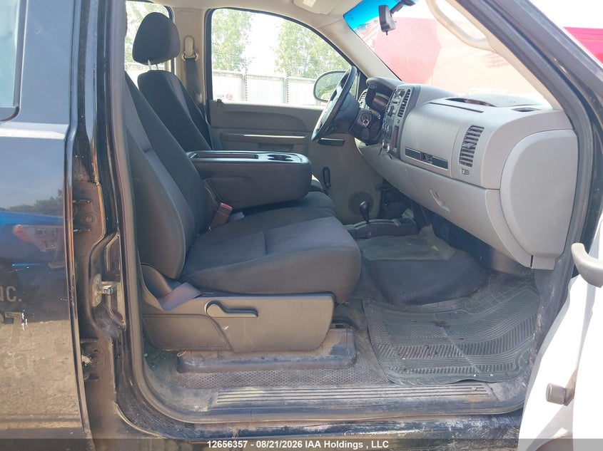 2013 GMC SIERRA PICKUP 6.0L V-8 VVT, 360HP