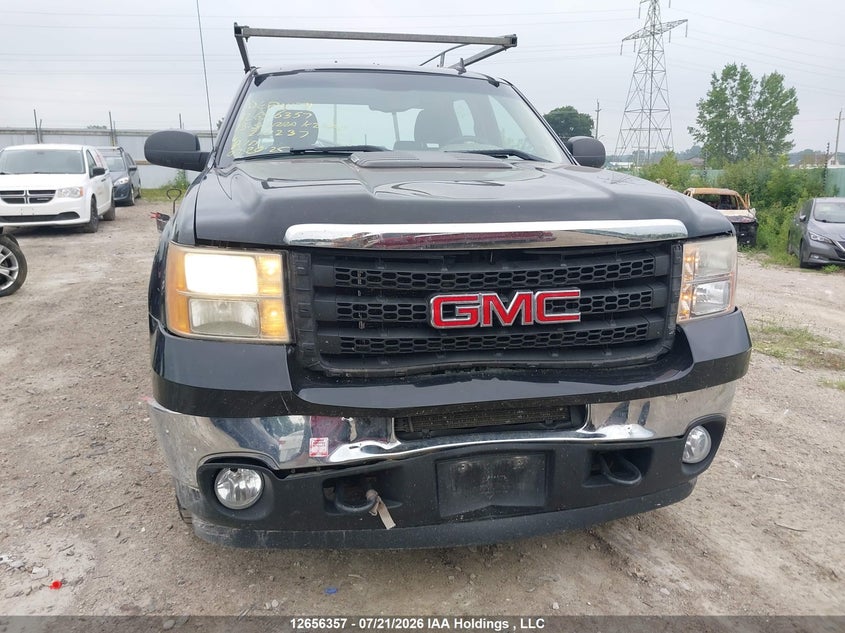 2013 GMC SIERRA PICKUP 6.0L V-8 VVT, 360HP