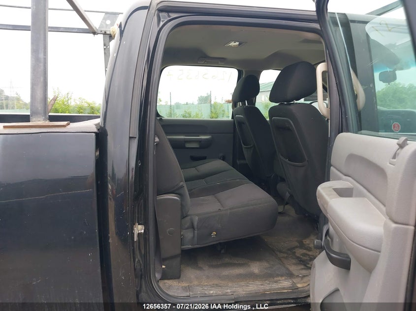 2013 GMC SIERRA PICKUP 6.0L V-8 VVT, 360HP