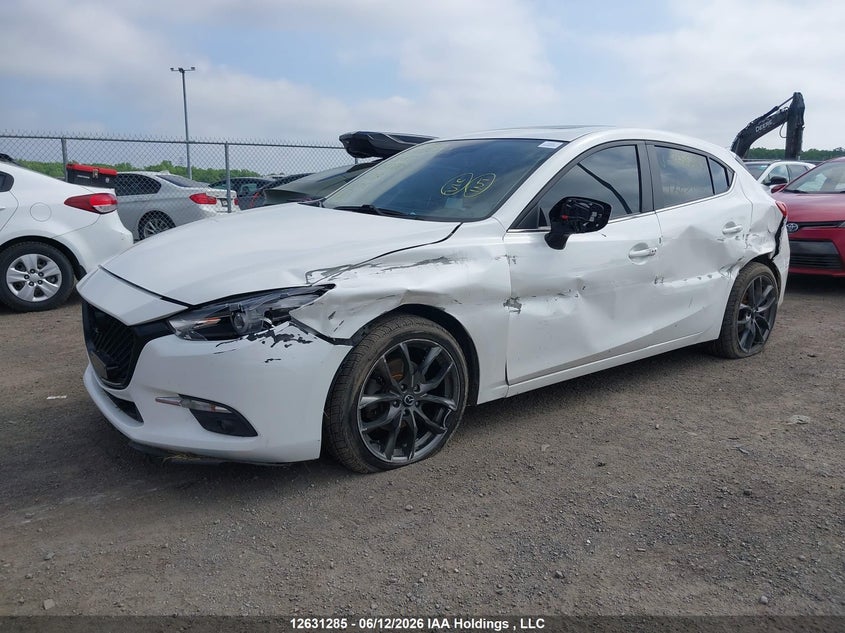 2018 Mazda 3, Левый бок, IAAI, VIN 3MZBN1M37JM258824 — фото 2