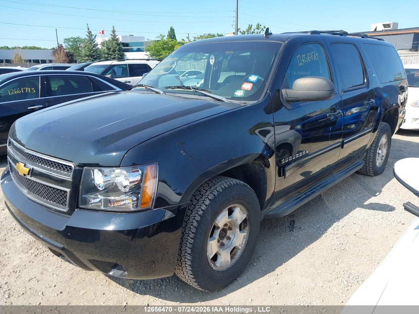 2010 Chevrolet Suburban, Charity, IAAI, VIN 1GNUKJE3XAR275092 — photo 2
