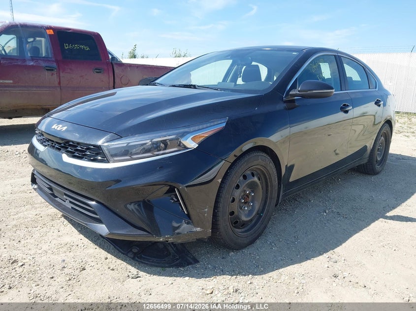 2023 Kia Forte, Water, IAAI, VIN 3KPF34AD5PE560849 — photo 2