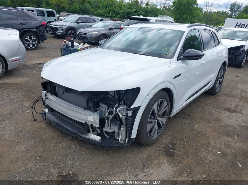 2024 Audi Q8, Front, IAAI, VIN WA14ABGE6RB052630 — photo 2