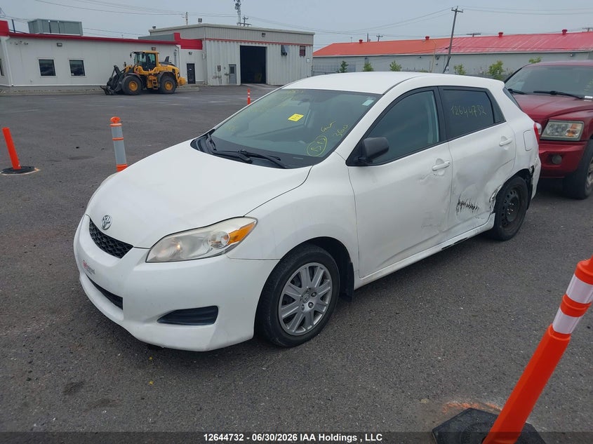 2012 Toyota Matrix, Left Side, IAAI, VIN 2T1KU4EE0CC856319 — photo 2