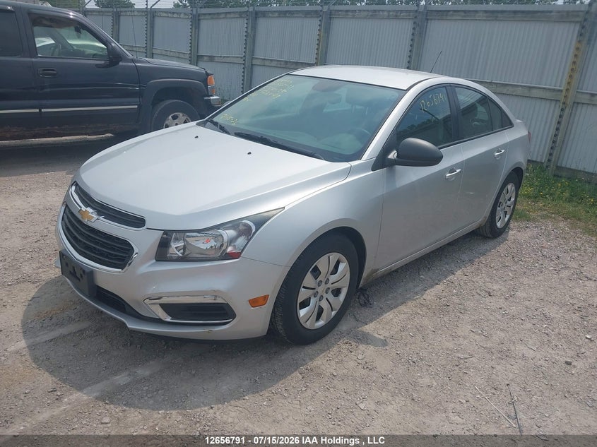 2015 Chevrolet Cruze Ls, Right Side, IAAI, VIN 1G1PL5SH8F7122443 — photo 2
