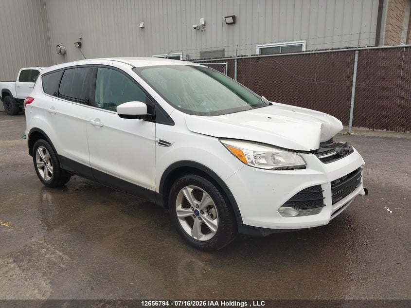 Vin: 1fmcu9gx3fua00547, lot: 3058866, ford escape se 2015 img_1