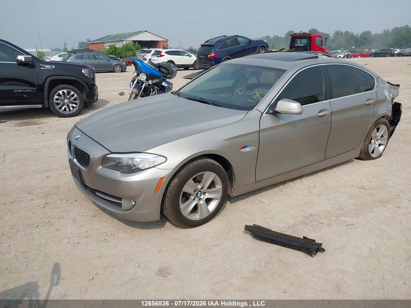 Vin: wbafr1c53bc741318, lot: 3058908, bmw 528i 20112