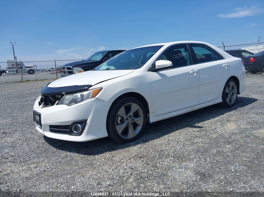 2013 Toyota Camry, Front, IAAI, VIN 4T1BF1FK8DU226027 — photo 2