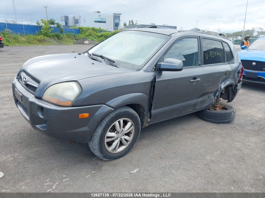 2009 Hyundai Tucson 25Th Anniversary/Gl/L, Suspension, IAAI, VIN KM8JM12B19U954741 — photo 2