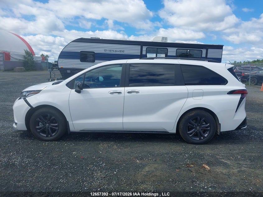 2026 Toyota Sienna Le/Xse/Limited/Platinum VIN: 5TDGSKFC3TS255782 Lot: 12657392